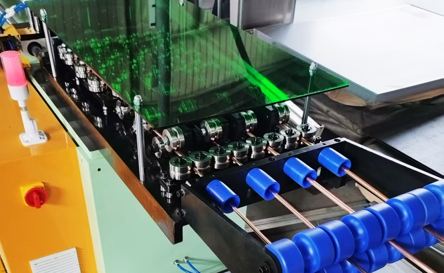 SC-4-1000A Otomatik Boru Doğrultma Talaşsız Kesme Makinası
