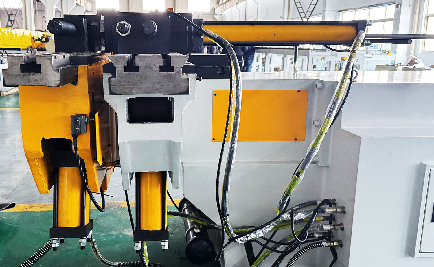 NC Yarı Otomatik Tek Kafalı Boru Bükme Makinesini Seçmek Neden Önemlidir?