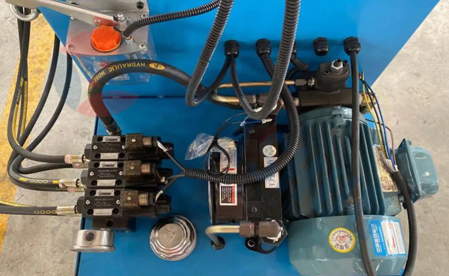 EF PV2 Serisi Metal Borular için Tek Kafa Boru Pah Kırma Makinesi EF PV2 Serisi Metal Borular için Tek Kafa Boru Pah Kırma Makinesi