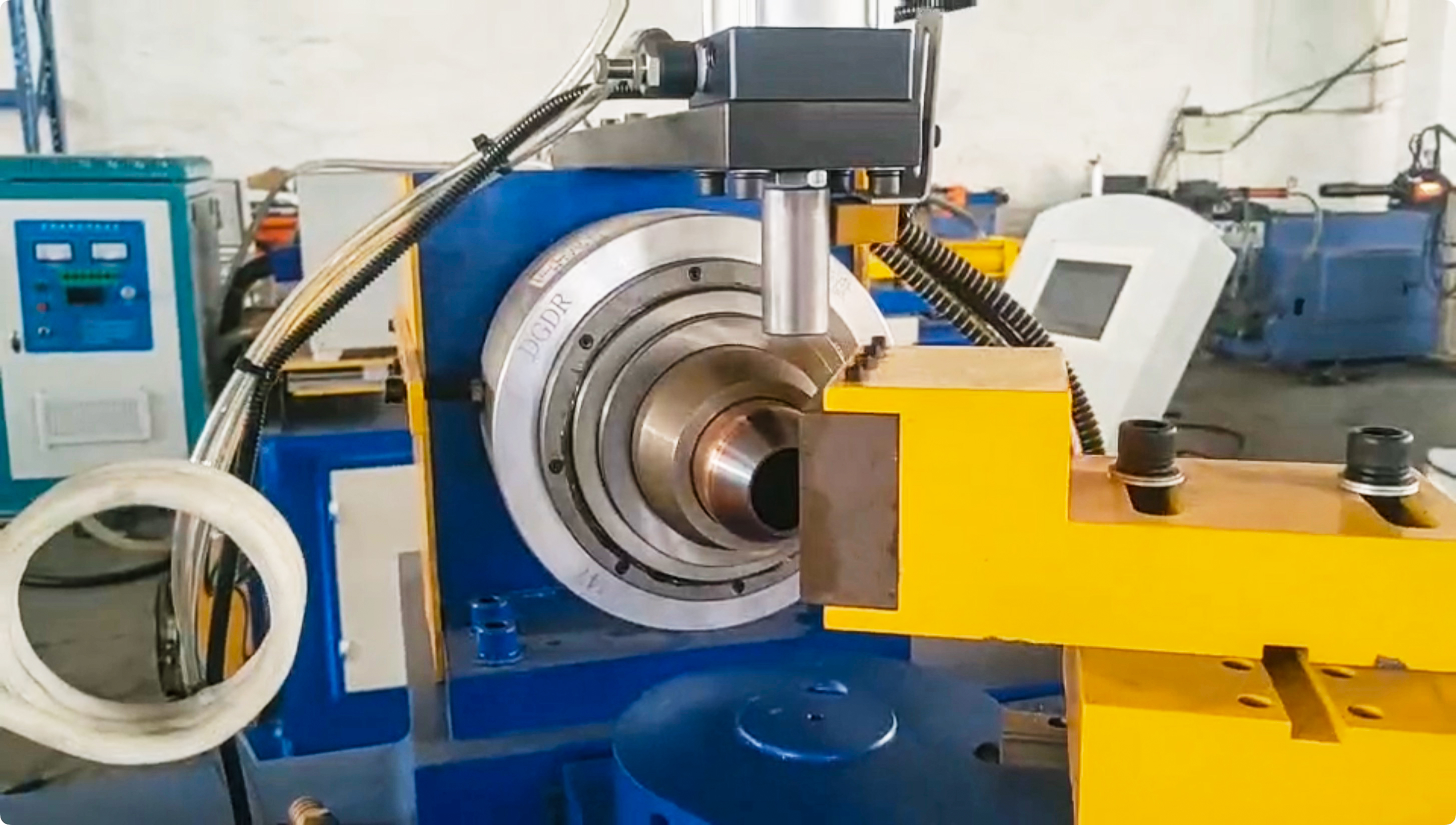 TM-S-40/60/80 Yüksek Verimli Otomatik Tüp Kapama Makinesi TM-S-40/60/80 Yüksek Verimli Otomatik Tüp Kapama Makinesi