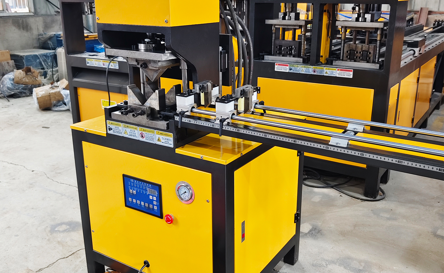 HS-P-100-2P Yarı Otomatik Delme Makinası HS-P-100-2P Yarı Otomatik Delme Makinası