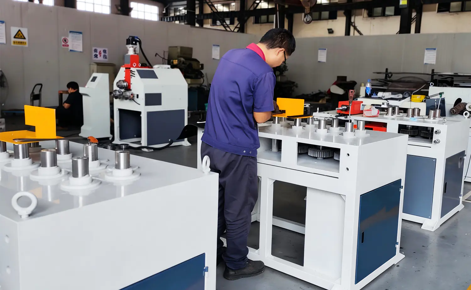 Yüksek Hassasiyetli CNC Boru Rulo Bükme Makinesi