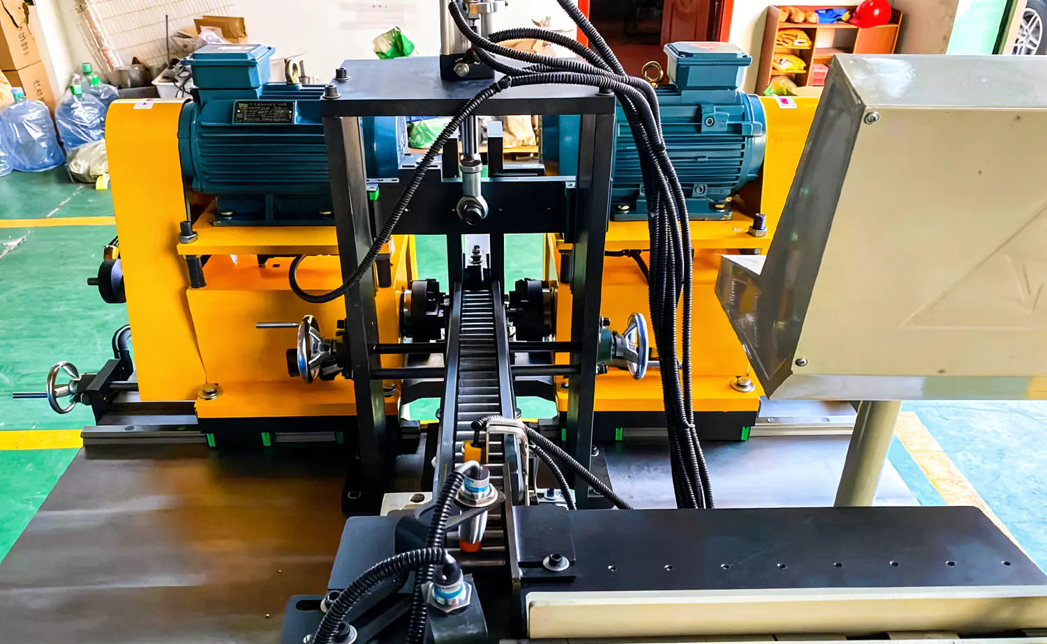 Kısa Metal ve PVC Borular için DEF50PVS Servo Boru Pah Kırma Makinesi Kısa Metal ve PVC Borular için DEF50PVS Servo Boru Pah Kırma Makinesi